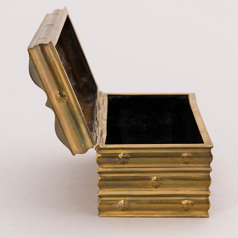 Josef Hoffmann, A 1920s brass box with hinged lid, marked JH, Wiener Werkstätte, Made in Austria.