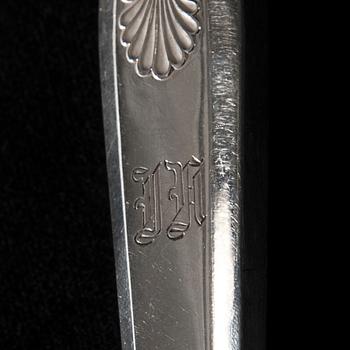 BESTICK, 12+12, silver, "Musslan" Tavastehus 1930-tal. Knivbladen stål. Totalvikt 1250 g.