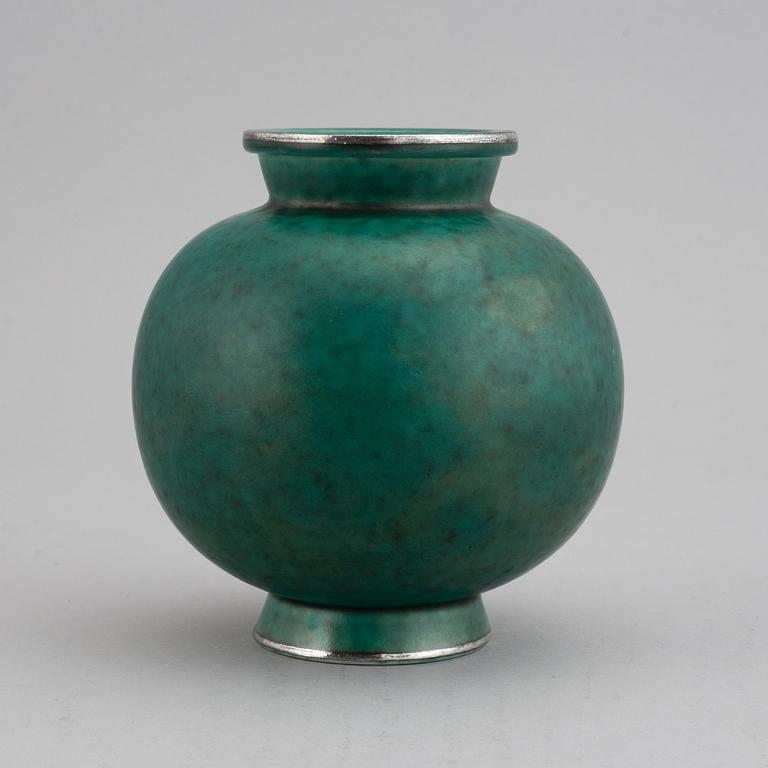 Wilhelm Kåge, a 'Argenta' stoneware vase, numbered 1045.