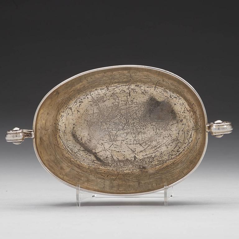 A Swedish 18th century parcel-gilt silver bowl, mark of Johan Dragman, Arboga (1701-1746).