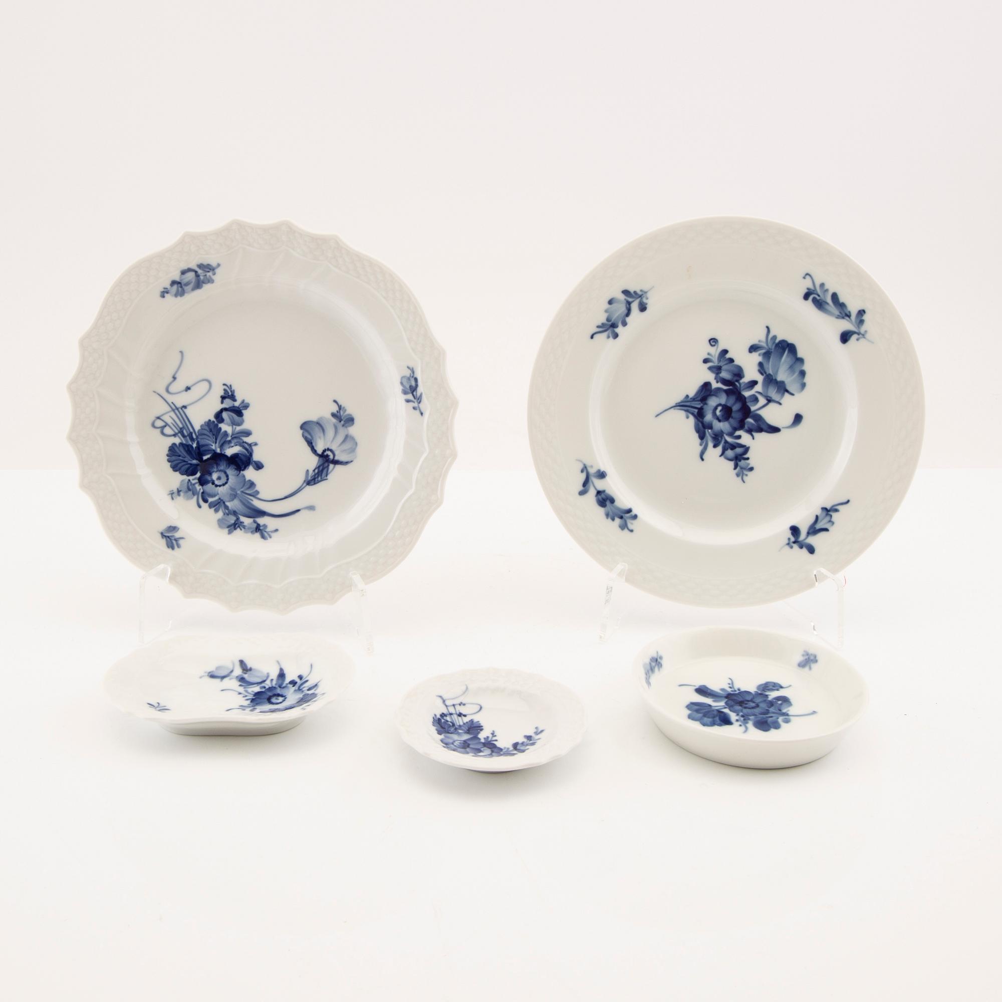 Servis "Blå blomst" 97 dlr Royal Copenhagen porslin.