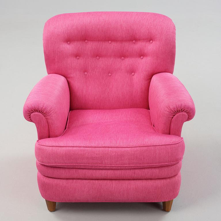 A Josef Frank easy chair, Svenskt Tenn, model 568.