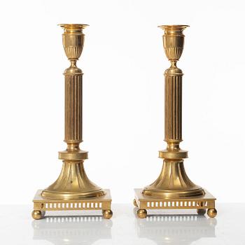 Ljusstakar, ett par, mässing, modell nr 71, Skultuna Messingsbruk, 1900-talets första hälft.