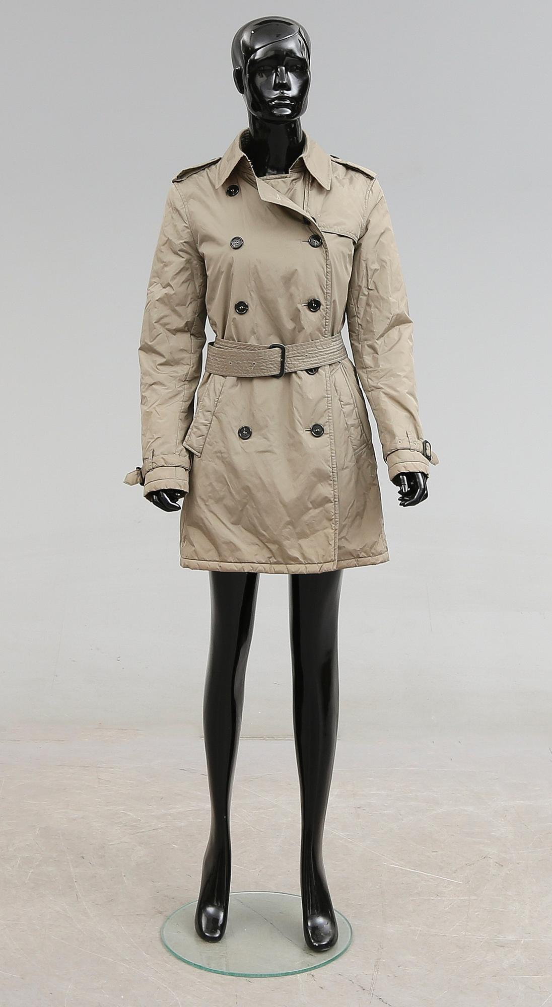 KAPPA/JACKA, Burberry.