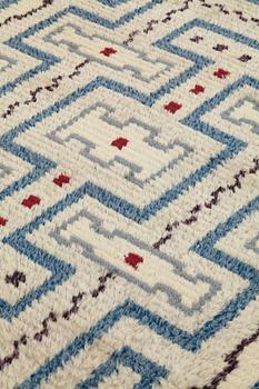 Sigvard Bernadotte, A CARPET, knotted pile, ca 210,5 x 153,5 cm, signed SB.