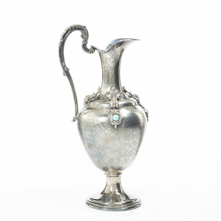 An Italian silver jug, 1944-1968.
