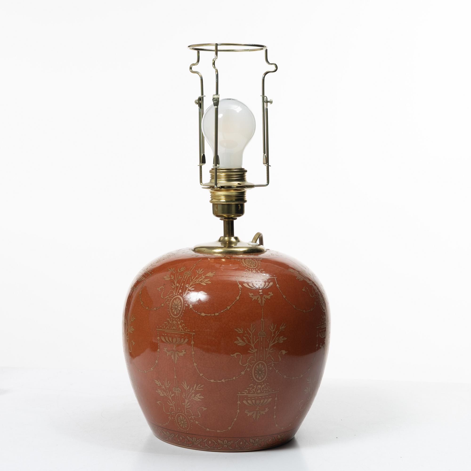 A porcelain table lamp, G&C, 20th/21st century.