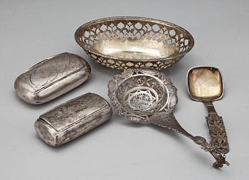 PARTI SILVER, 5 delar, bla Sverige. 1800-1900-tal. Totalvikt ca 340 gr.