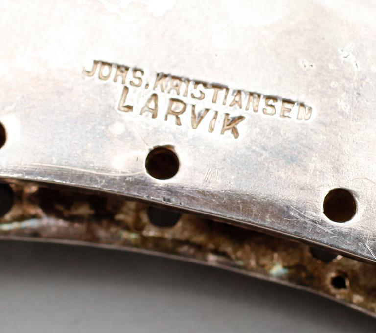 VÄSKHÅLLARE, silver, Johs Kristiansen, Larvik. Vikt ca 132 g.