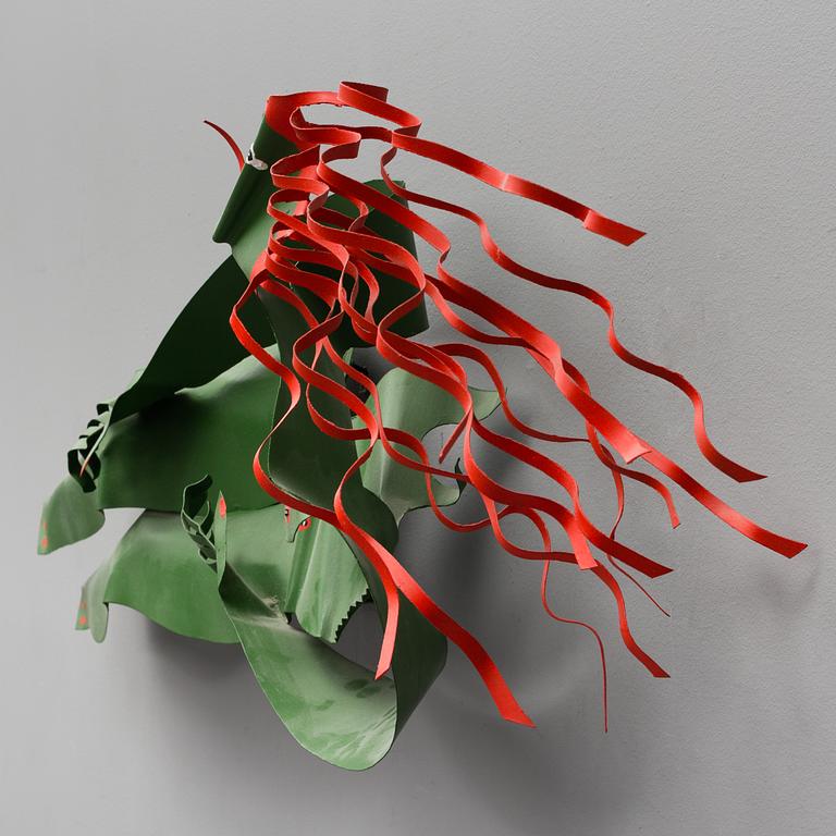 TIMO SOLIN, skulptur, målad plåt, signerad Timo Solin och daterad -92.