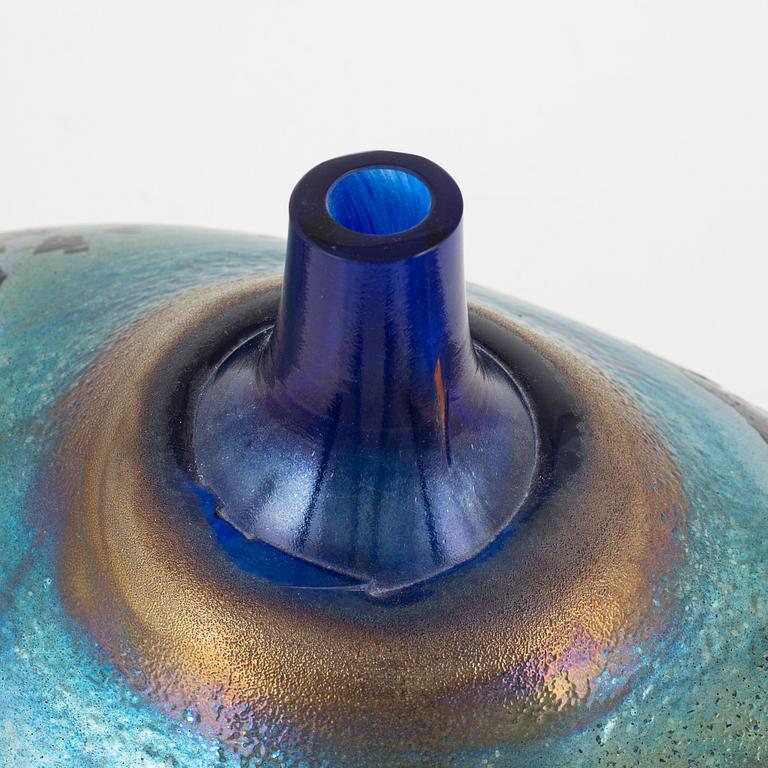 Bertil Vallien, a glass vase, Kosta Boda Atelier 1993.