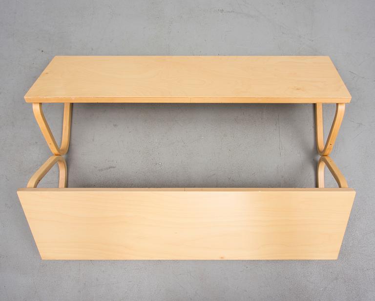 ALVAR AALTO, HYLLOR, ETT PAR, modell 112B, Alvar Aalto, Artek.