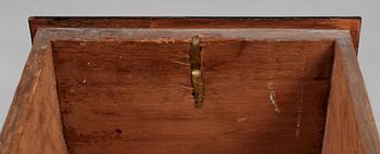 POUDREUSE MED TILLHÖRANDE TABURETT, Frankrike, Louis XVI, 1700-talets andra hälft.