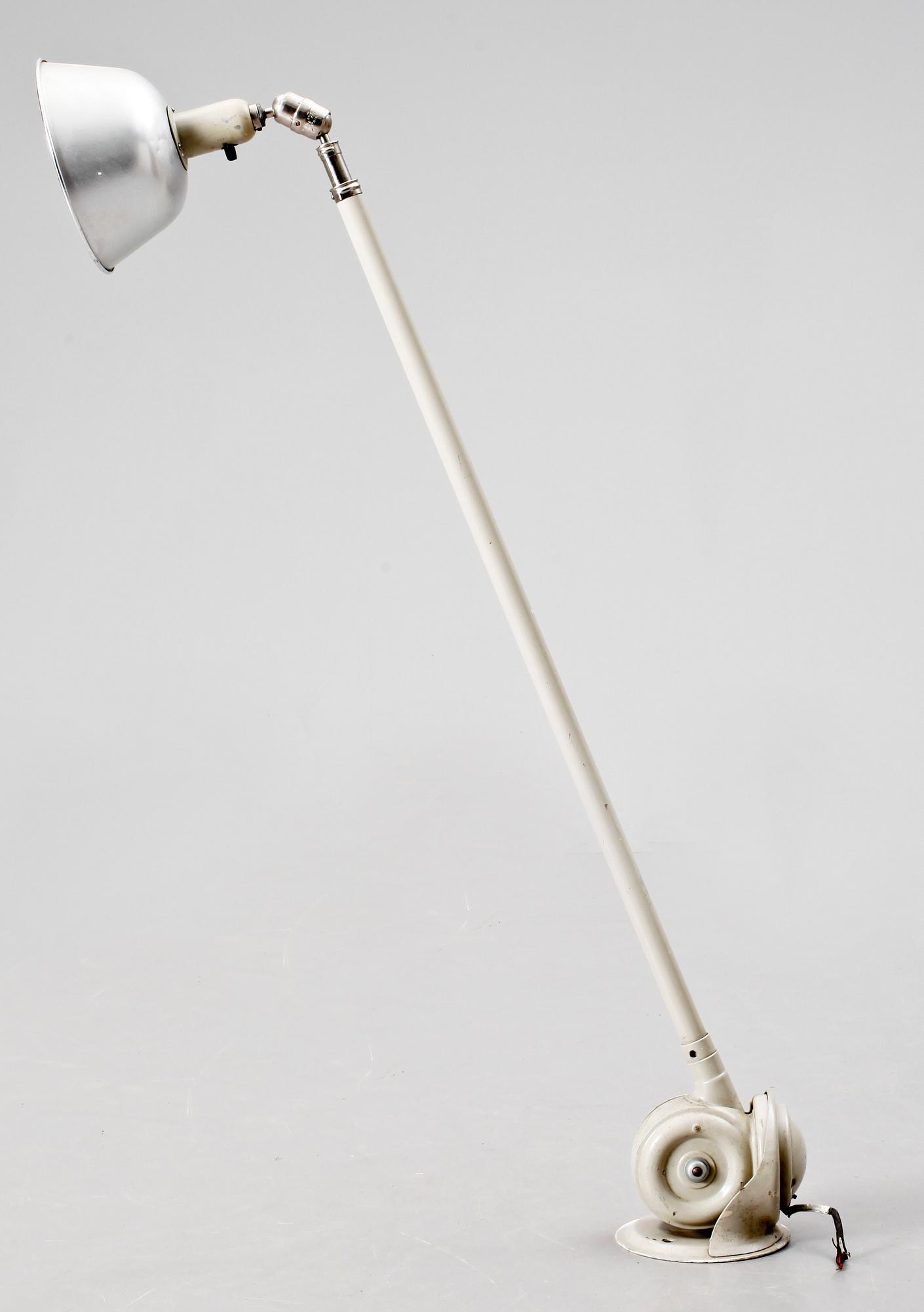 INDUSTRILAMPA, Triplex-pendeln, design Johan Petter Johansson. Trol 1950/60-tal.