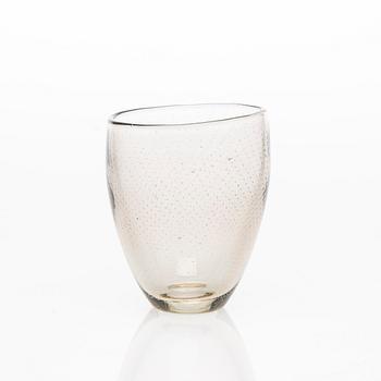 VAS, glas, signerad G. Nyman Nuutajärvi 1947 med syrapenna.