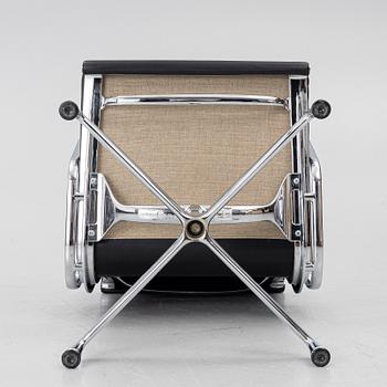 Charles & Ray Eames, Chair, “Soft Pad Alu Chair”, model EA208, Vitra.