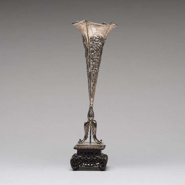 A Chinese silver vase, Shanghai, early 20th Century.