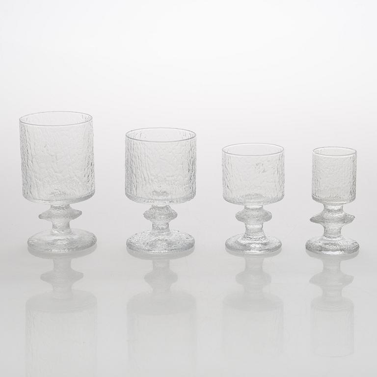 Timo Sarpaneva, dricksglas, 23 st, "Senaattori"  för Iittala.