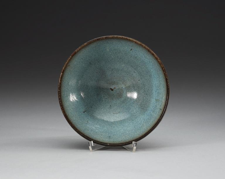 A lavender glased chün bowl, Song/Yuan dynasty.