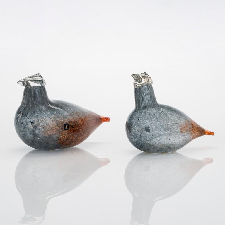 Oiva Toikka, Two glass birds, signed O. Toikka Napapiiri, Napapiiri Glass, 1990s.