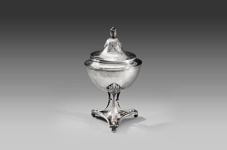 A SUGAR BOWL WITH LID.