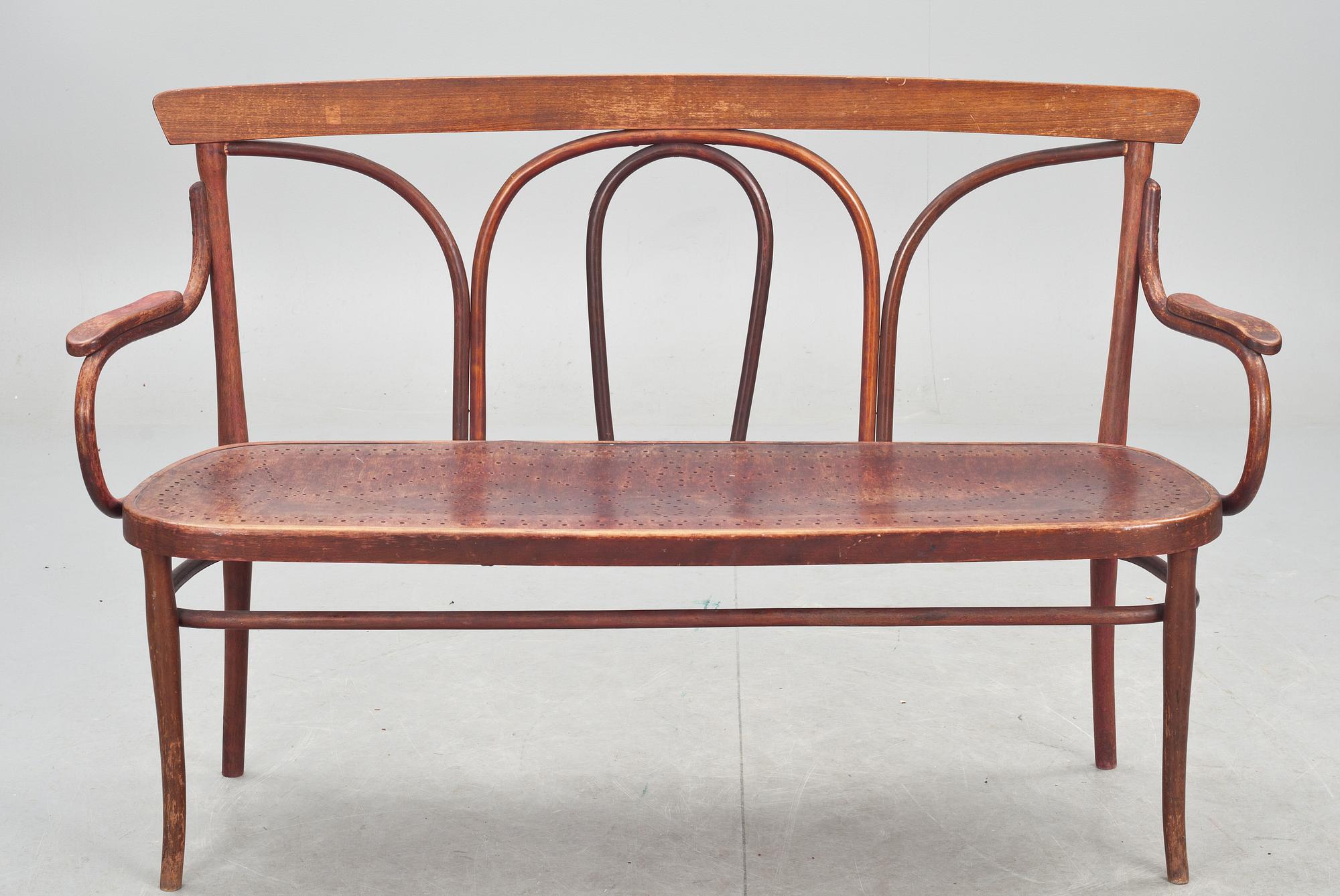 SOFFA, Thonet-typ, 1900-talets början.