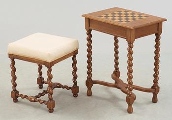 SCHACKBORD samt PALL, barockstil, 1900-talets början.