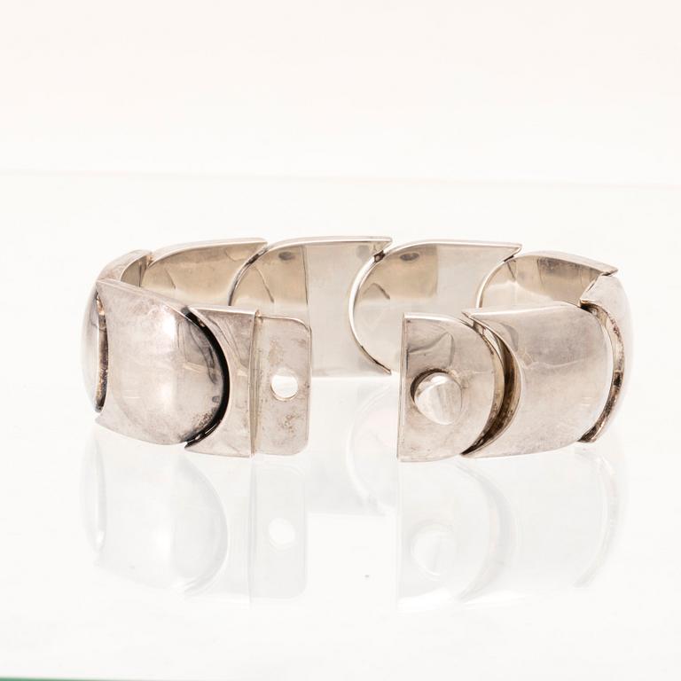 A silver bracelet by Kurt Nielsen Denmark.