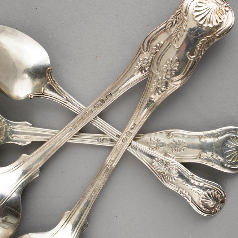 12 pieces of silverware, mid 19th / and early 20th century. Weight 635 g incl steel blade.