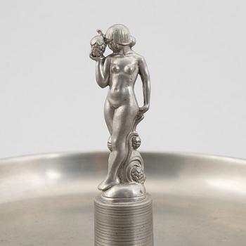 Sylvia Stave, tillskriven, skål, modell "5346", C.G. Hallberg, Stockholm, 1931.