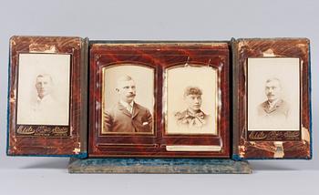 FOTOALBUM. 1800-talets slut.