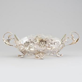 A Swedish Art Nouveau silver and glass jardinière, maker's mark CG Hallberg, Stockholm 1901.