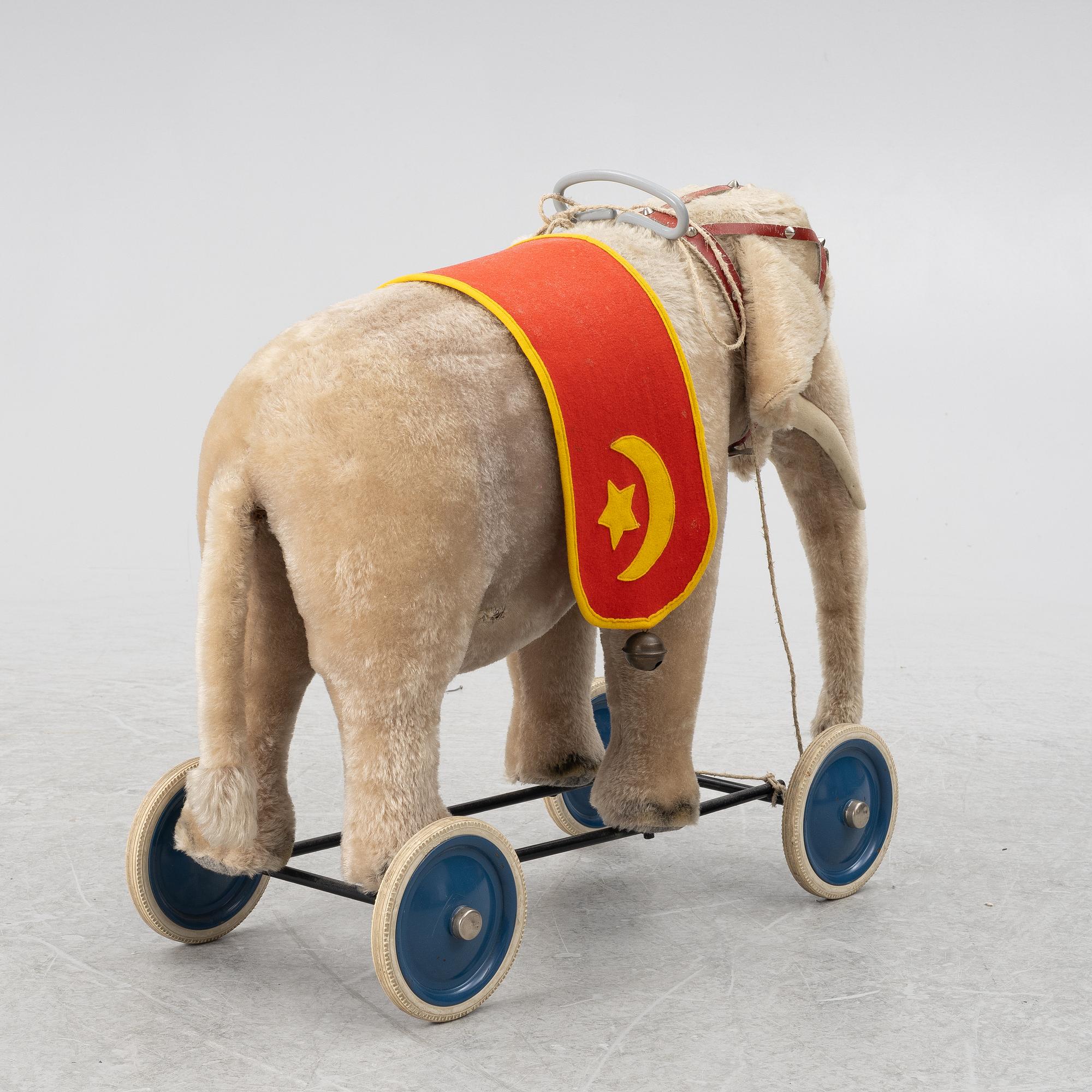 Steiff, elephant, mid-20th century.