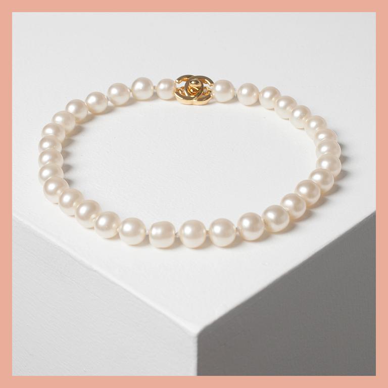 HALSBAND, Chanel.