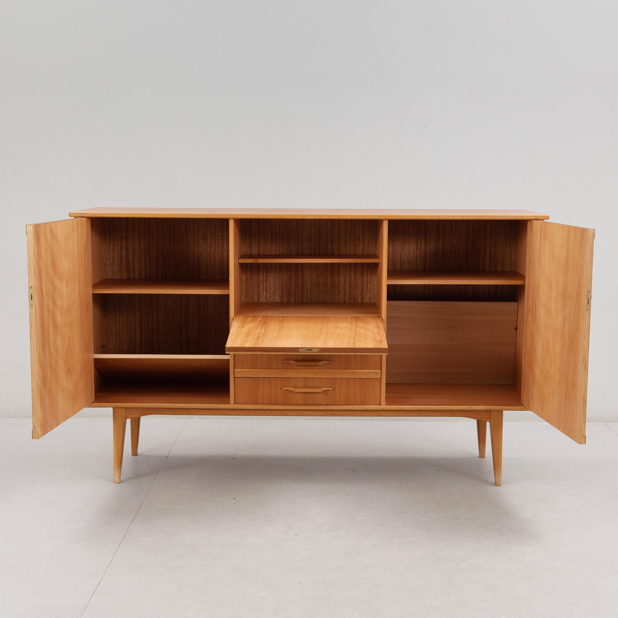 SIDEBOARD, 1960-tal.
