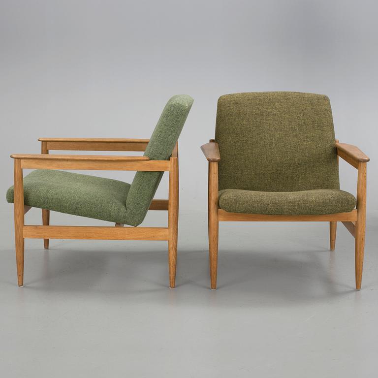 FÅTÖLJER, ett par, 1960-tal.