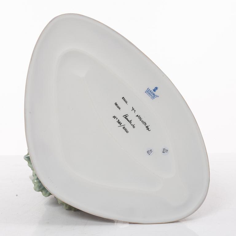 Marco Antonio Noguerón. figurine, "A romantic Christmas", Lladró, Spain.