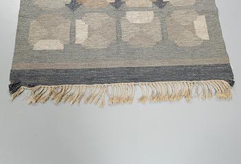 MATTA, rölakan, Alestalon Mattokutomo, 1900-talets andra hälft, 205 x 135 cm.