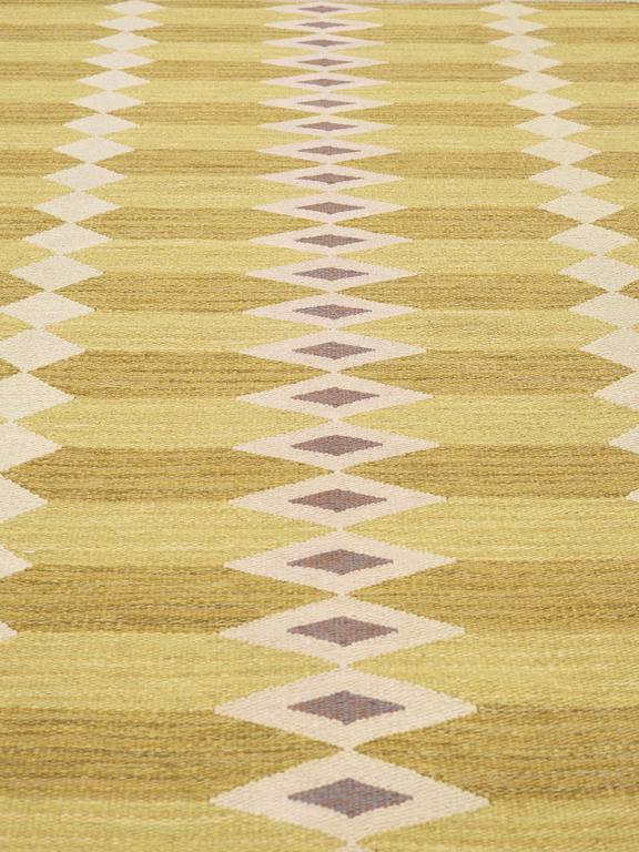 CARPET. Flat weave. 245,5 x 171 cm. Sweden around the mid 20th century.