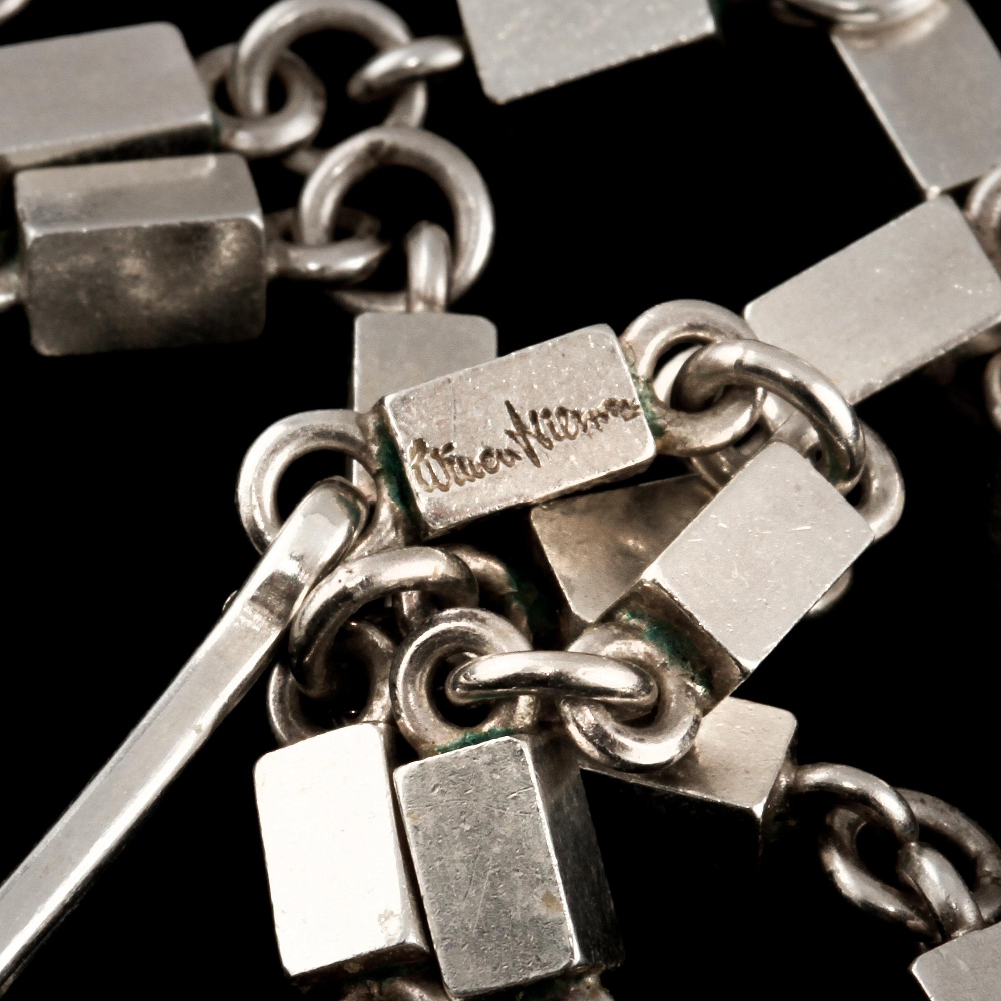 COLLIER, sterling silver, Wiwen Nilsson, Lund, 1959. Vikt 22 g.