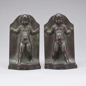 BOKSTÖD, ett par. Axel Gute, 1920-tal.