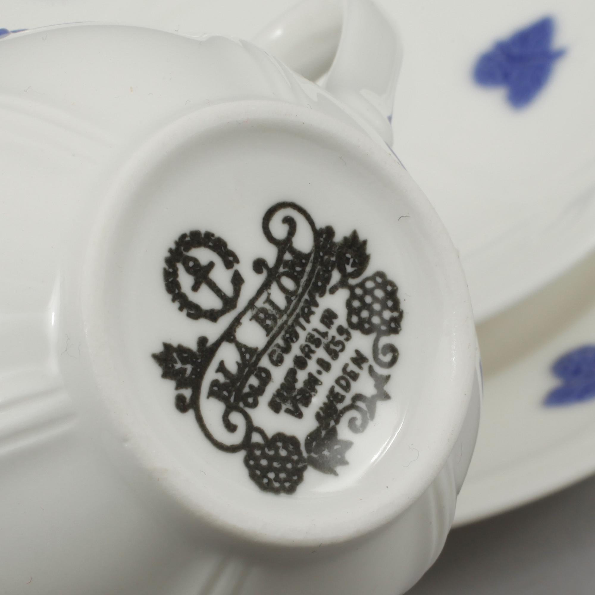 KAFFESERVIS, 40 delar, porslin, "Blå Blom", Gustavsberg, 1900-talets andra hälft.