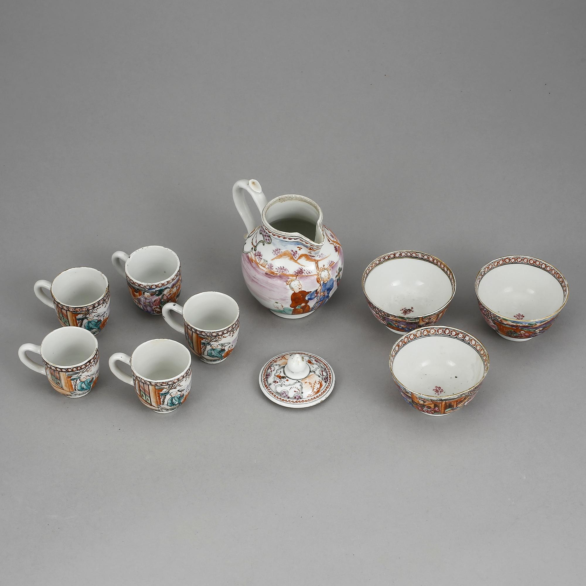 DOCKSERVISDELAR, 9 st, porslin, Qingdynastin, Qianlong (1736-95).