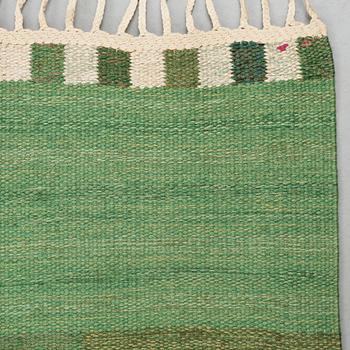 Marianne Richter, Matta, "Muren grön", rölakan, ca 250,5-254,5 x 172-173 cm, signerad AB MMF MR.