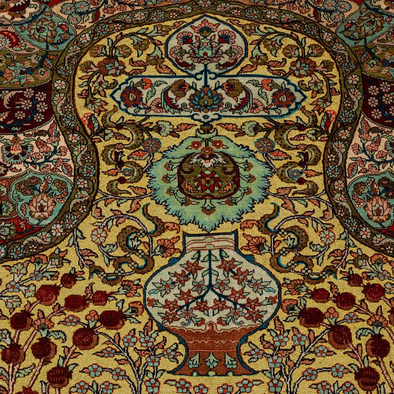 A CARPET, Oriental silk souf (relief), probably Chinese ca 184,5 x 124 cm.