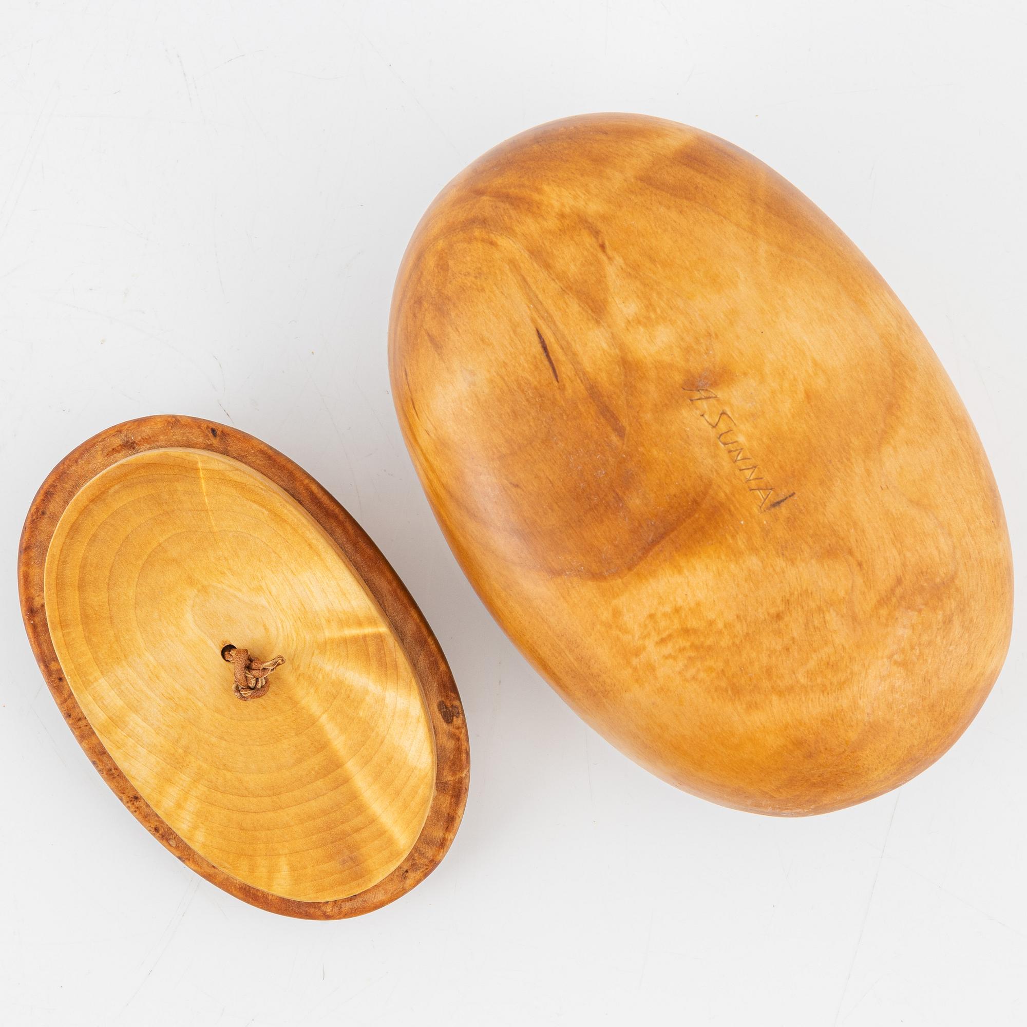 Anders Sunna, a birch wood box, signed.