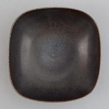 Berndt Friberg, a set of two stoneware bowls, Gustavsbergs studio 1952 and 1962.