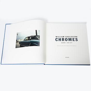 William Eggleston, Box med tre böcker "William Eggleston Chromes vol. 1-3" utgiven av Steidl. En bok signerad.