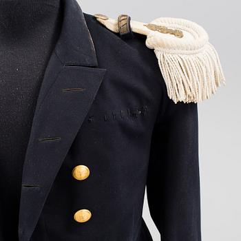 UNIFORMSJACKA och BICORN, för kapten vid flottan, Sverige, omkring 1900.