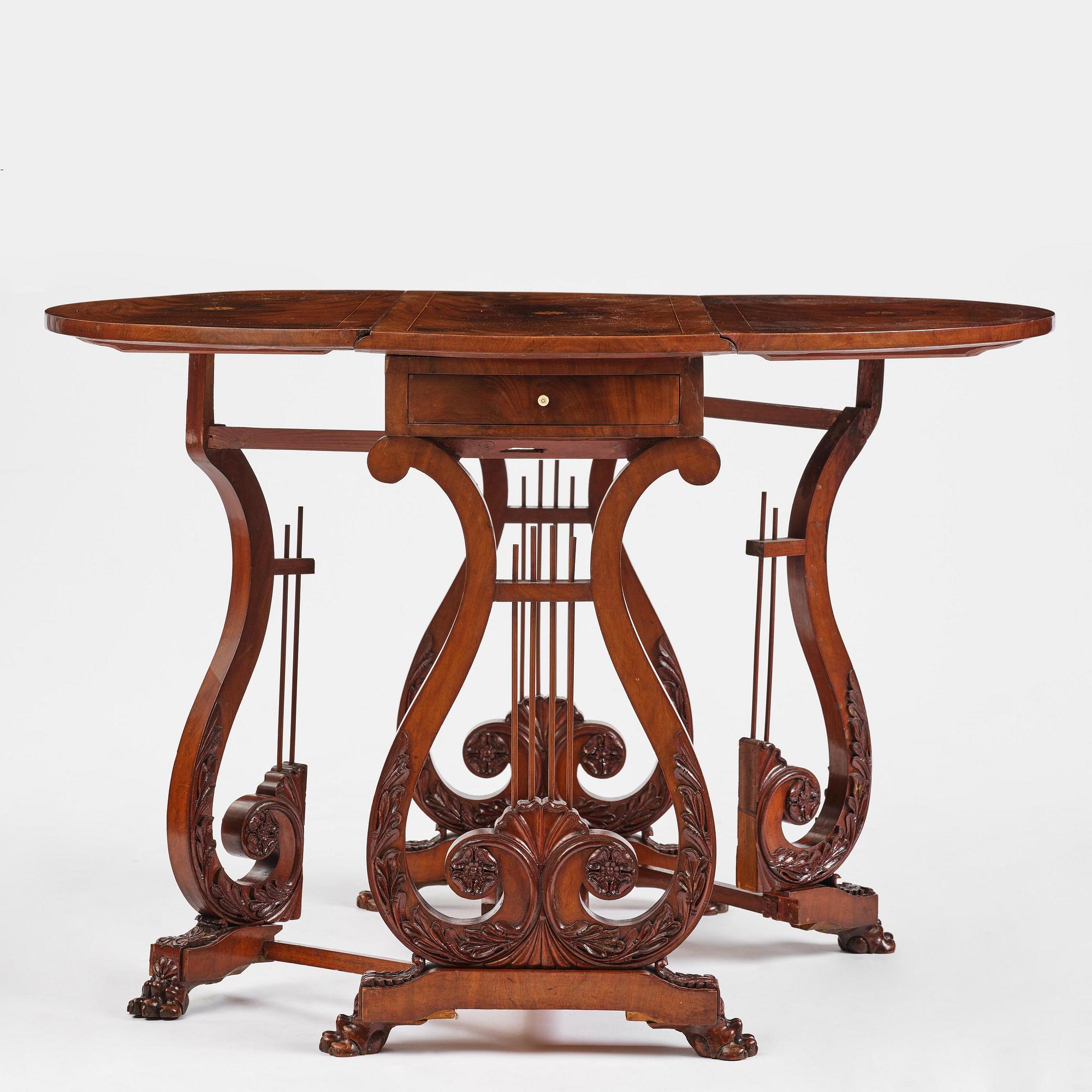 Biblioteksbord, Sverige, 1800-talets första hälft.